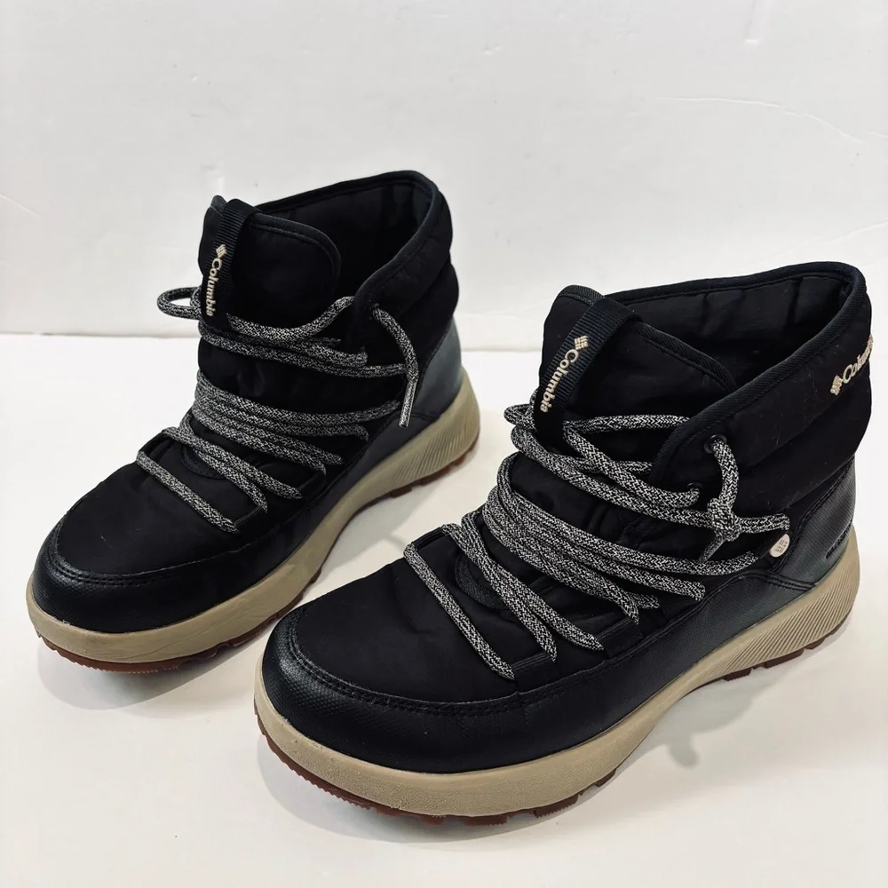 Columbia Women’s 8 Slopeside Village Omni Heat Waterproof Black Winter Snow Boot